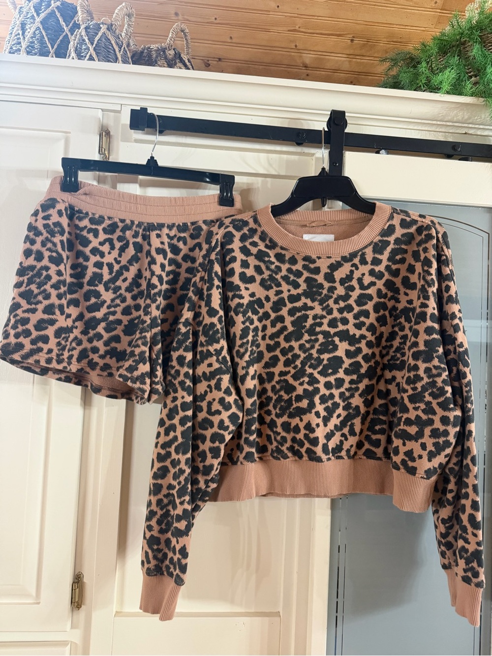 aerie Leopard Print Sweatshirt & Shorts Set - Mauve and Black